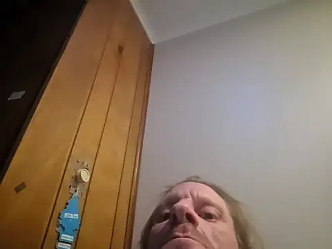 Snapshot of Travislovescum chatting on October 6, 10:23 am Travislovescum online show from October 6, 10:23 am