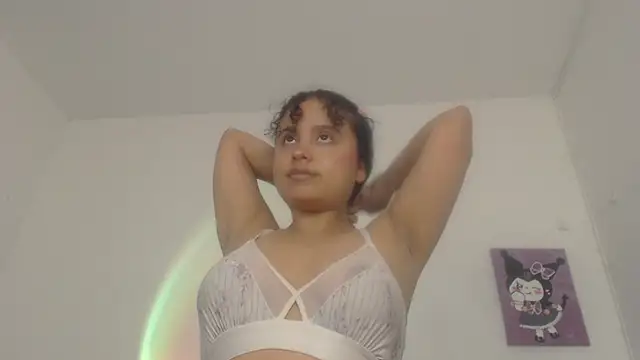 lou cute online show from February 21, 3:34 am