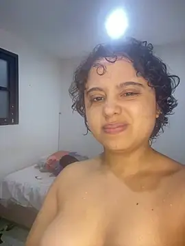 lou cute online show from April 17, 6:00 pm