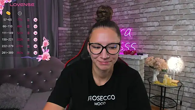 SarahCoksss online show from October 2, 1:12 am