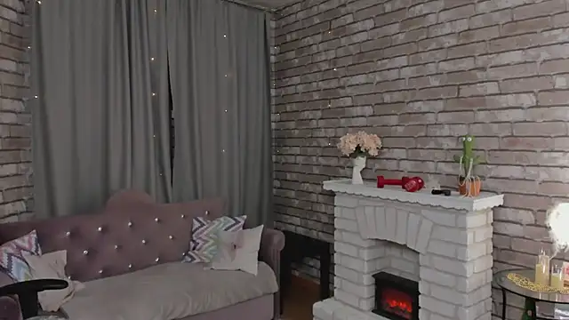 SarahCoksss online show from April 24, 12:24 am