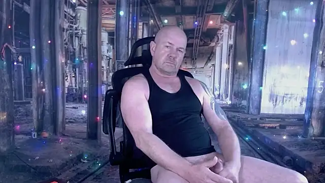 ManlyPrisonGuy online show from December 17, 1:17 pm