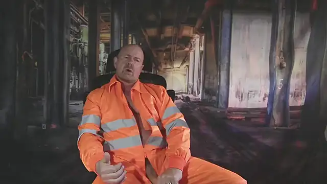 ManlyPrisonGuy online show from April 5, 2:25 pm