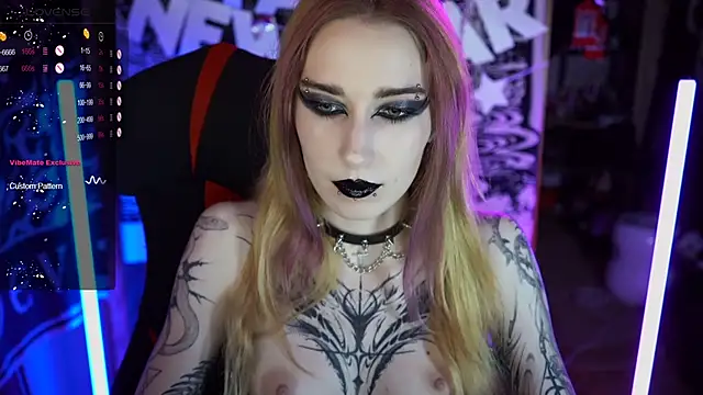 amywhitenessxx online show from December 22, 12:16 pm