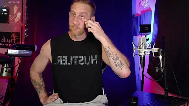 FiftyShadez online show from April 18, 2:04 am