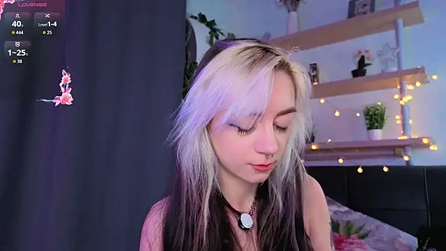 TristaRoht online show from April 12, 3:17 pm