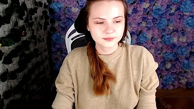 Snapshot of IxxiLiana chatting on October 22, 5:08 am IxxiLiana online show from October 22, 5:08 am