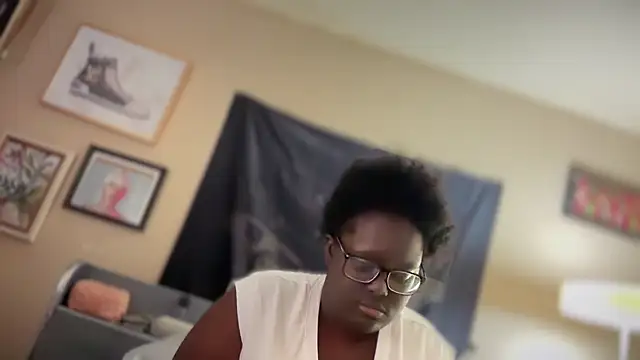 Yagurl  west online show from January 26, 10:35 pm