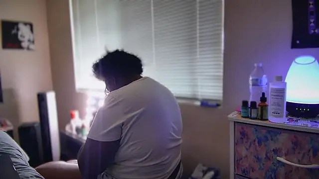 Yagurl  west online show from February 3, 8:57 pm