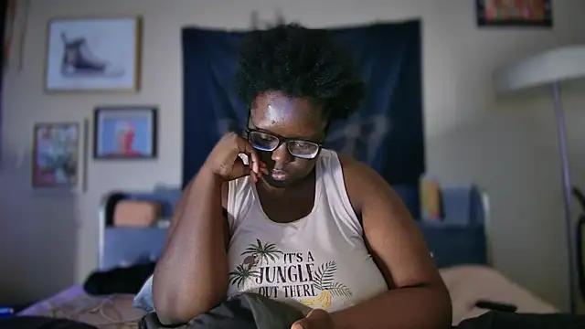 Yagurl  west online show from March 9, 5:33 am