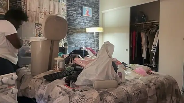 Yagurl  west online show from September 22, 9:28 pm