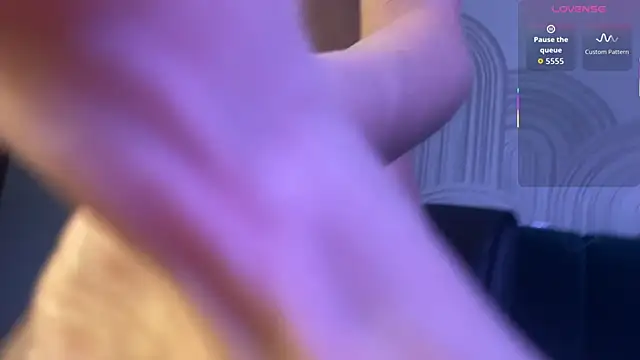 viviann evans online show from November 18, 1:22 am