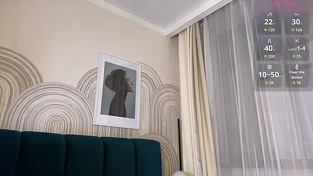 viviann evans online show from April 6, 1:03 am