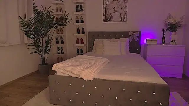MissyJ online show from February 7, 4:14 pm