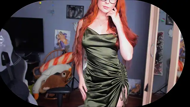 KlementinaBbG online show from December 4, 8:18 pm