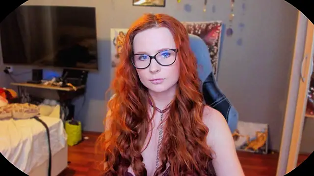 KlementinaBbG online show from February 24, 8:03 pm