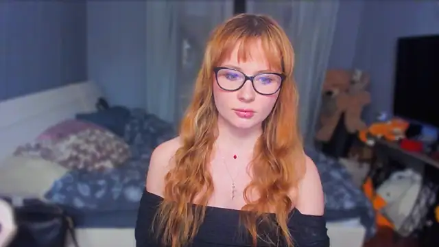 KlementinaBbG online show from November 2, 7:38 pm