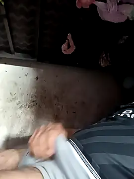 Snapshot of Rayito6969@xh chatting on September 23, 4:43 pm Rayito6969xh online show from September 23, 4:43 pm