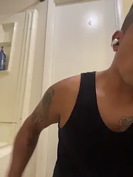 hotkevin11 online show from June 9, 11:00 am