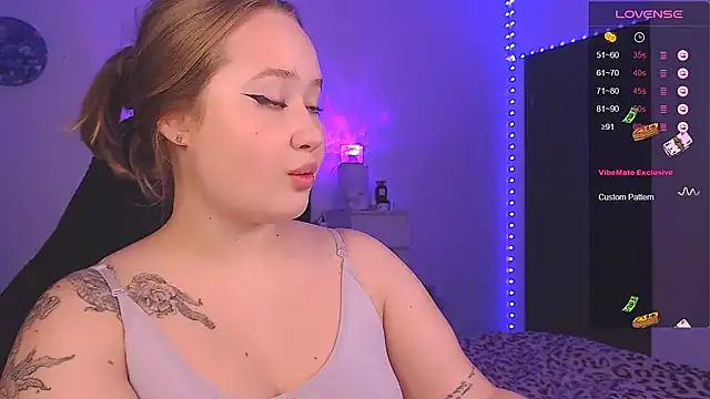 Peachy Lee online show from October 18, 3:24 pm