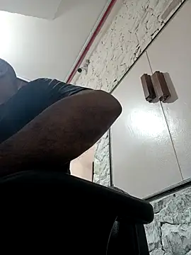 Mailsonp online show from April 22, 1:23 pm