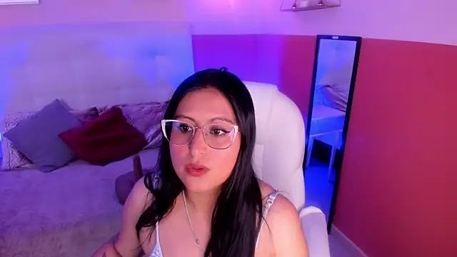 Amber gold  online show from June 6, 1:32 am