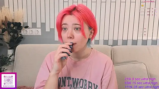   KawaiiYuki   online show from November 23, 5:18 am