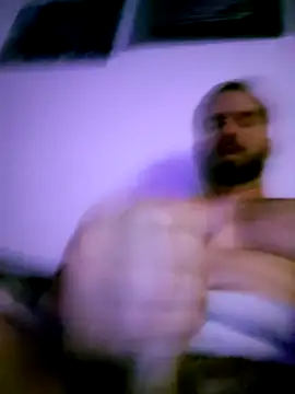 Snapshot of Zaddyfrank69 chatting on May 8, 4:40 am Zaddyfrank69 online show from May 8, 4:40 am