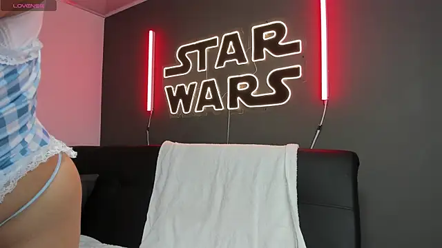 Snapshot of miiss_anna chatting on January 24, 11:04 am miiss anna online show from January 24, 11:04 am