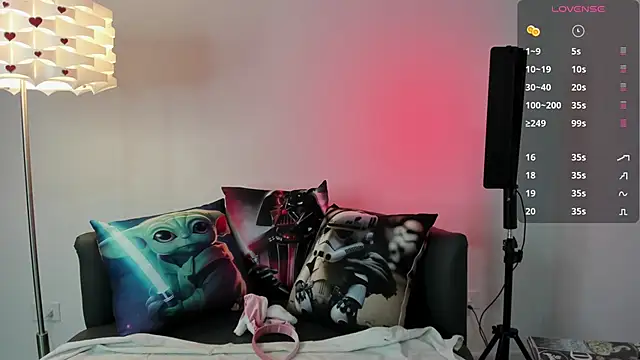 Snapshot of miiss_anna chatting on February 17, 11:02 am miiss anna online show from February 17, 11:02 am