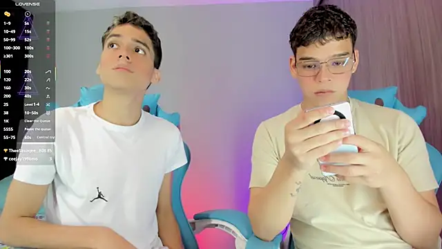 Snapshot of jake_and_joaquin chatting on March 13, 6:05 am jake and joaquin online show from March 13, 6:05 am