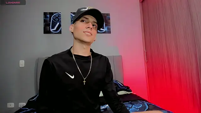 Snapshot of jake_and_joaquin chatting on September 17, 3:08 am jake and joaquin online show from September 17, 3:08 am