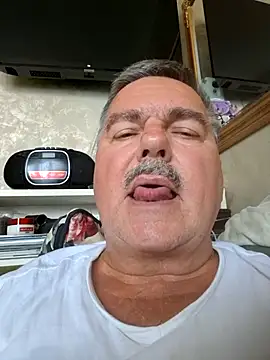 Snapshot of Tbone17 chatting on July 26, 9:16 am Tbone17 online show from July 26, 9:16 am