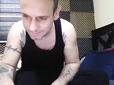 Snapshot of Arabeyes chatting on July 10, 10:18 am Arabeyes online show from July 10, 10:18 am