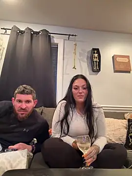 Snapshot of Chloexx69 chatting on November 5, 12:10 am Chloexx69 online show from November 5, 12:10 am