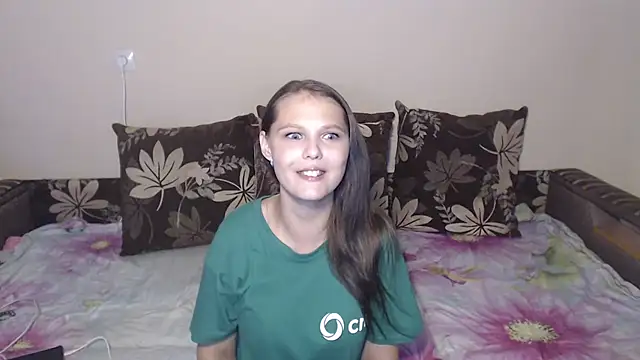 Snapshot of Nika_Shiny chatting on August 1, 10:14 am Nika Shiny online show from August 1, 10:14 am
