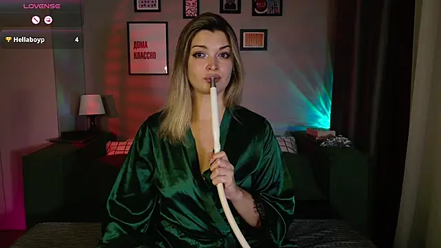 LancasterLady online show from October 18, 2:51 pm