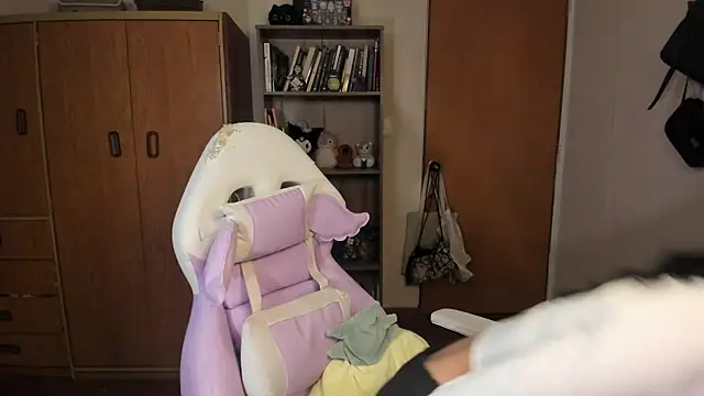 Snapshot of valerie__skyy chatting on January 10, 2:57 am valerie skyy online show from January 10, 2:57 am