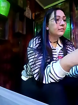 my-kitty online show from December 22, 2:17 am