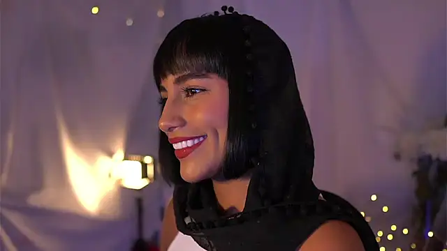 JulietaWinona online show from December 5, 10:23 pm