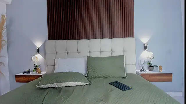 sofi potter  online show from February 18, 6:59 pm