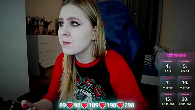 Olivia Munk online show from October 29, 4:26 am