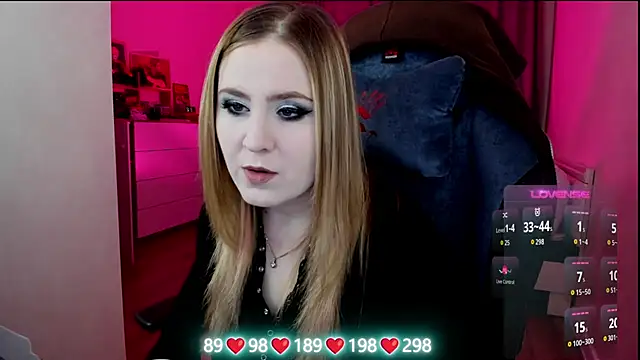 Olivia Munk online show from December 2, 5:13 am