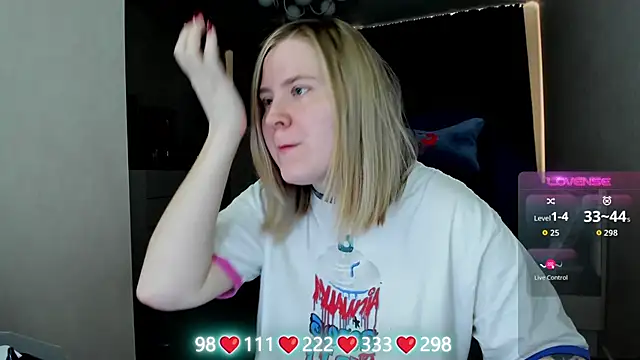 Olivia Munk online show from April 21, 4:01 pm