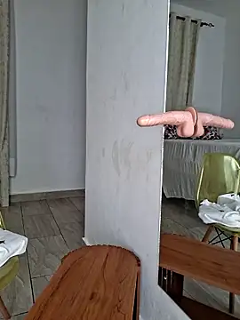 Kamdollie online show from October 3, 5:48 am