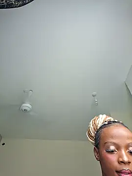 Kamdollie online show from February 26, 9:30 am