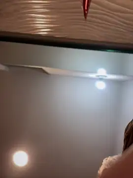 Snapshot of MichelleFerry_ chatting on February 5, 5:09 am MichelleFerry online show from February 5, 5:09 am