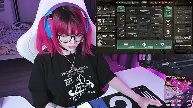 Yumi Youkai online show from April 26, 3:32 pm