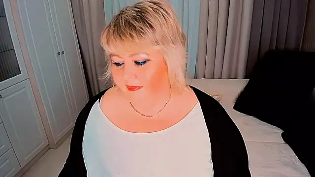 BIGTITSBBW online show from March 15, 7:05 pm
