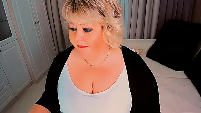 BIGTITSBBW online show from March 17, 7:15 pm